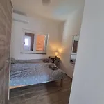 Carla *