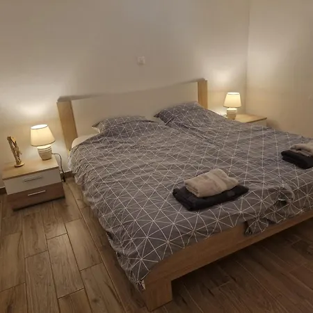 Carla Apartment